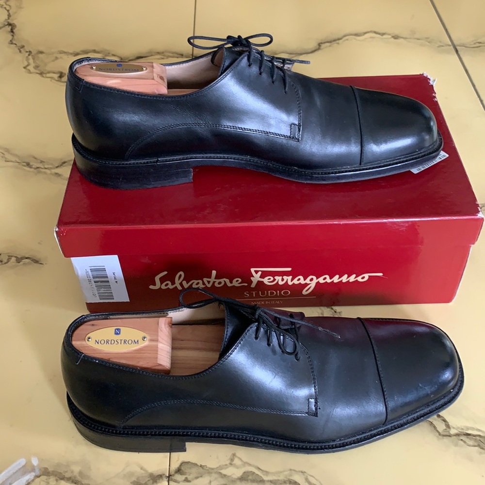 Salvatore Ferragqmo Posollipo Leather Oxfords